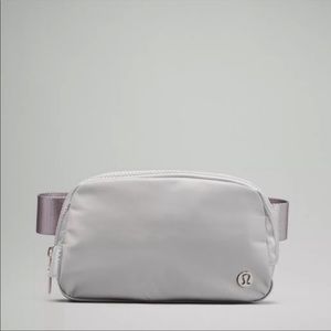 NWT Lululemon Everywhere Belt Bag